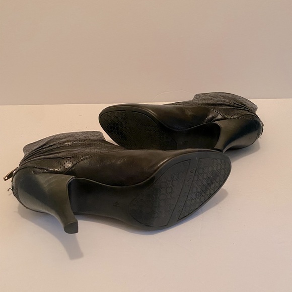 Black leather low calf boots from Nine West. - Picture 4 of 6